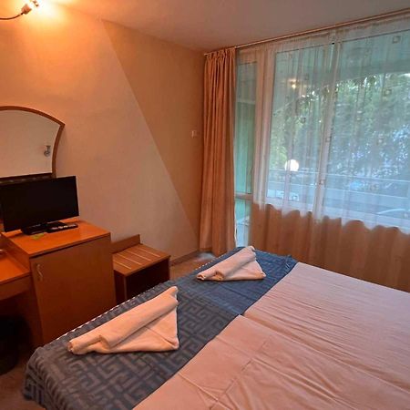 Хотел Диамант Hotel Diamond Balcsik Kültér fotó