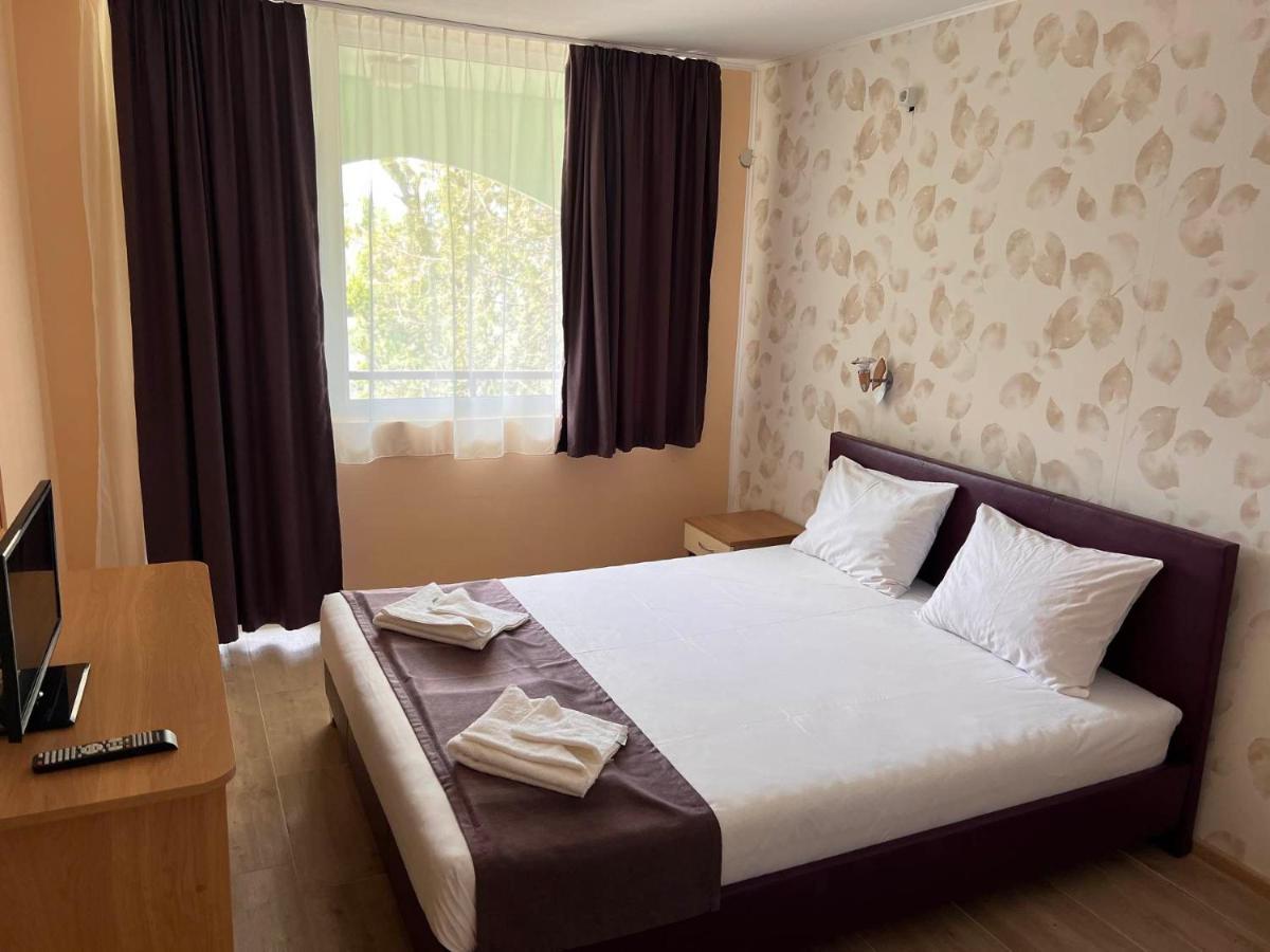 Хотел Диамант Hotel Diamond Balcsik Kültér fotó