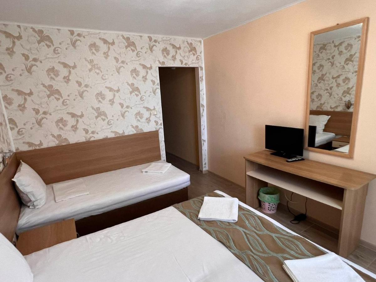 Хотел Диамант Hotel Diamond Balcsik Kültér fotó
