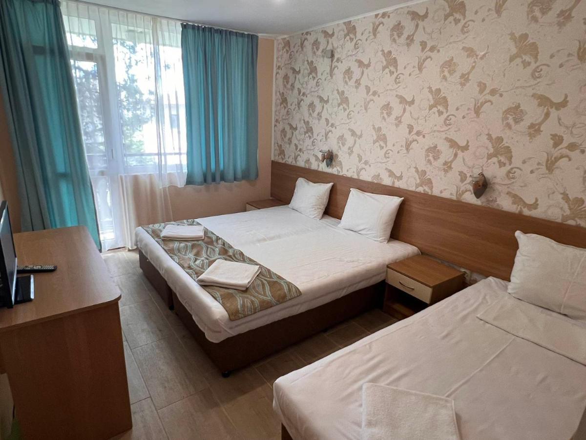 Хотел Диамант Hotel Diamond Balcsik Kültér fotó